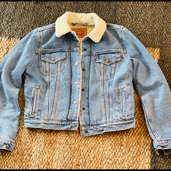 Levi’s Original Sherpa Trucker Jacket (NWT)